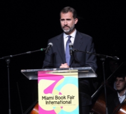 Don Felipe durante su intervención en la inauguración de la Feria del Libro de Miami